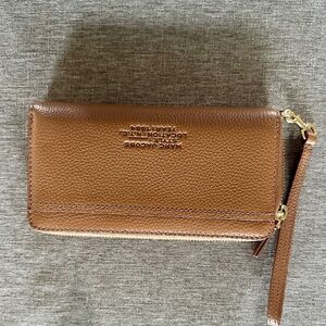 MARC JACOBS LARGE LEATHER WALLET TAN NEW!